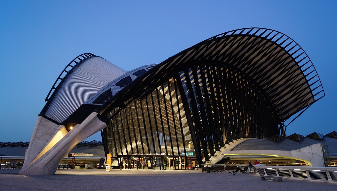 comment aller à l aéroport de lyon