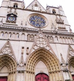 Place Saint Jean à Lyon : au cœur du Vieux Lyon