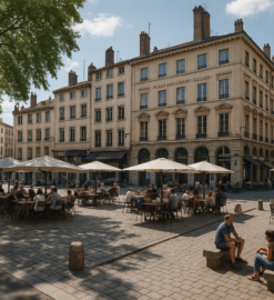 Les cafés et terrasses incontournables autour de la Place de la Croix-Rousse